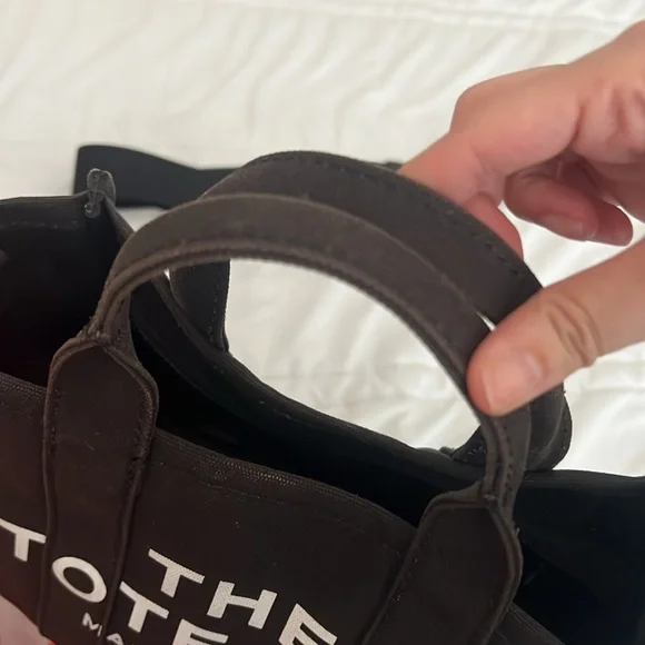 Marc Jacobs Black Tote Bag - Picture 3 of 7